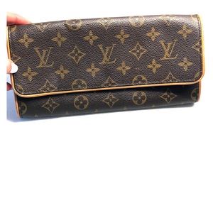 Louis Vuitton Purse